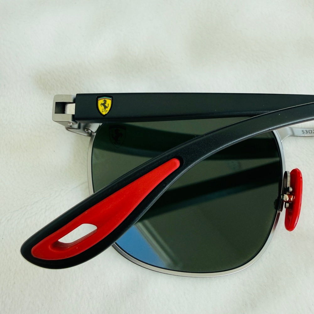 New Ray-Ban Scuderia Ferrari Collection Unisex Sunglasses Black Red Accent NWOT - Picture 7 of 16